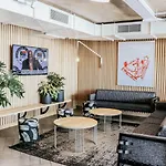 Wex1 - Modern,Wifi,Netflix,Gym,Pool, Secure Parking