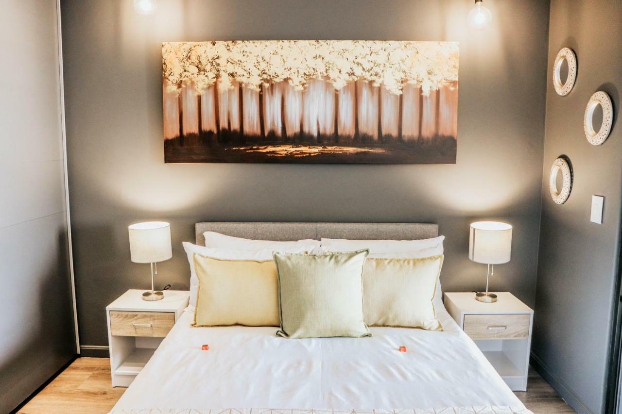 Wex1 - Modern,wifi,netflix,gym,pool, Secure Parking *